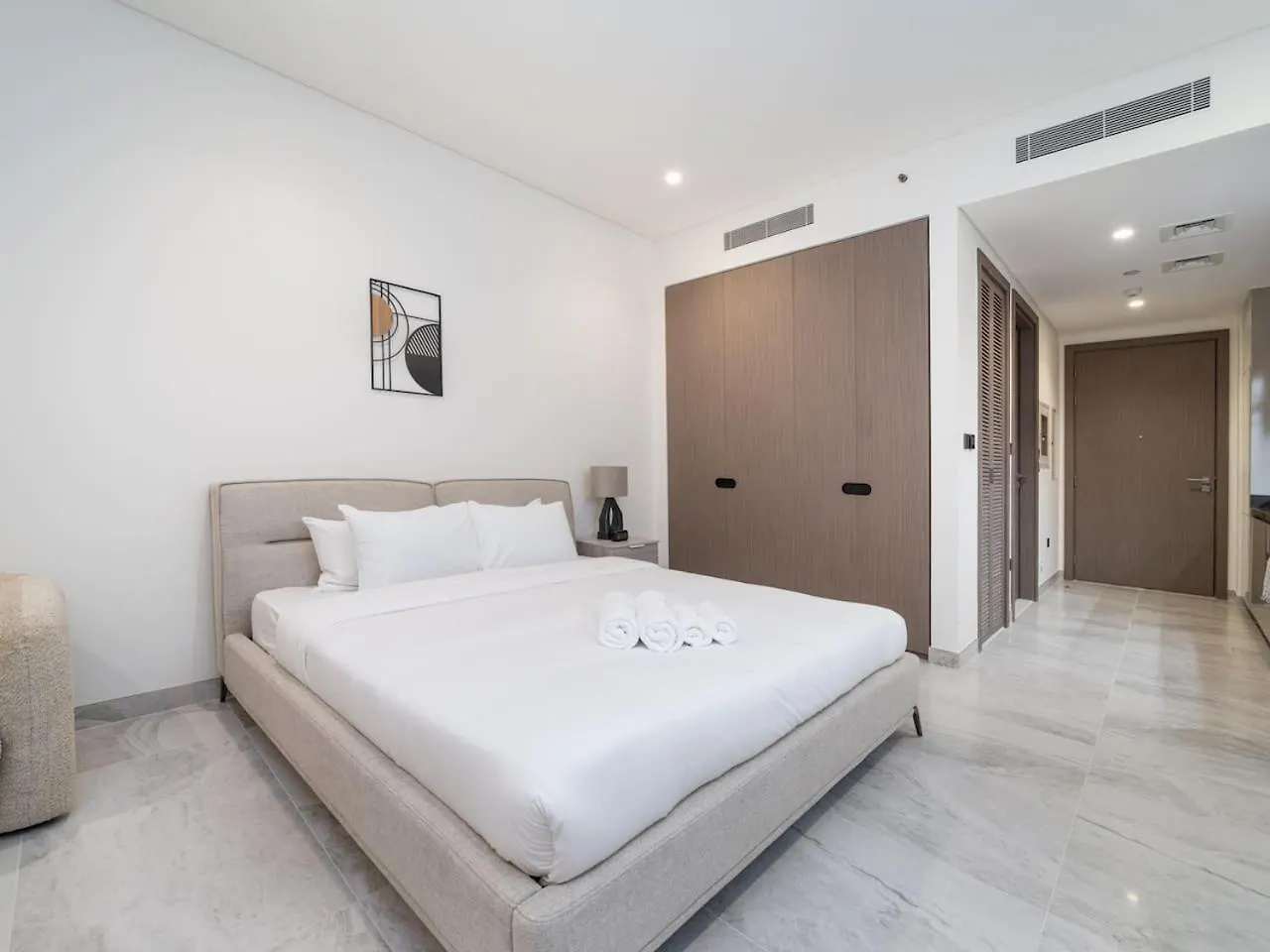 Apartment Luxury Studio In Peninsula Five, Business Bay Dubai