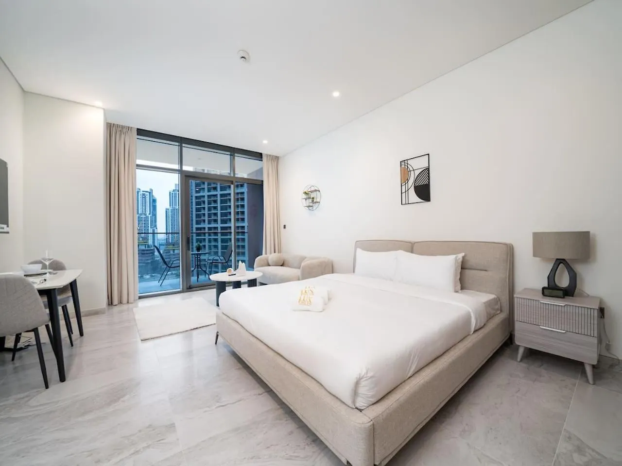Luxury Studio In Peninsula Five, Business Bay Dubai 0*,
