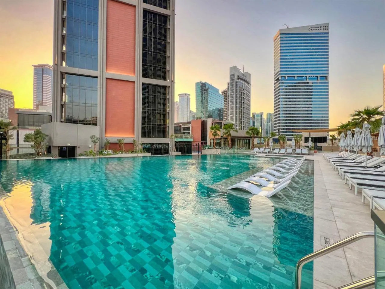 Luxury Studio In Peninsula Five, Business Bay Dubai Lägenhet