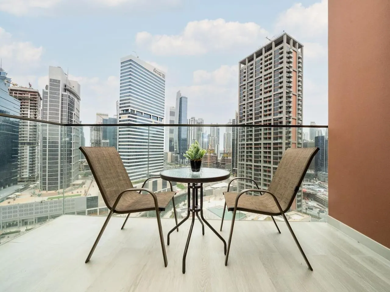 Luxury Studio In Peninsula Five, Business Bay Dubai