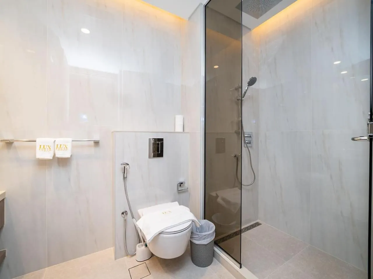 Luxury Studio In Peninsula Five, Business Bay Dubai United Arab Emirates